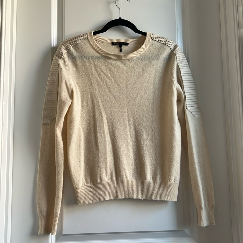 Maje size 1 beige lambswool/cashmere sweater with leather on shoulders. no